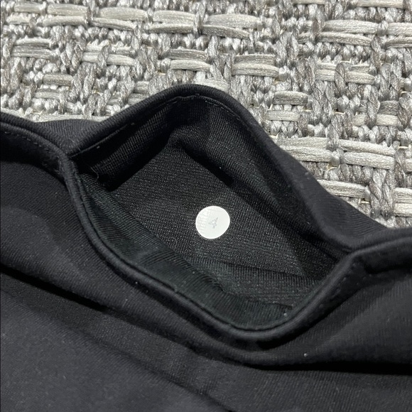 Lululemon | Gather & Crow Crop II Black - Picture 4 of 8